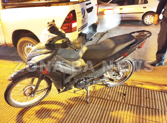 Iba por la ruta con una moto de tiro: dijo que la compró, pero era robada 