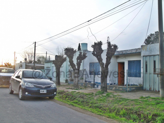 Encuentran a un hombre muerto en su casa 